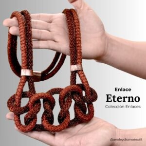 Collar Enlace Eterno